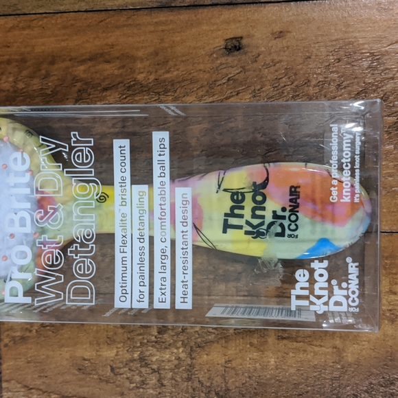 The Knot Dr. for Conair Pro Brite Wet & Dry Detangler - Picture 3 of 8